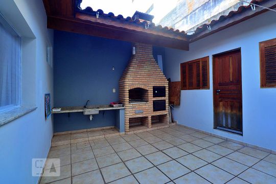 Churrasqueira de casa para alugar com 5 quartos, 296m² em Jardim, Santo André