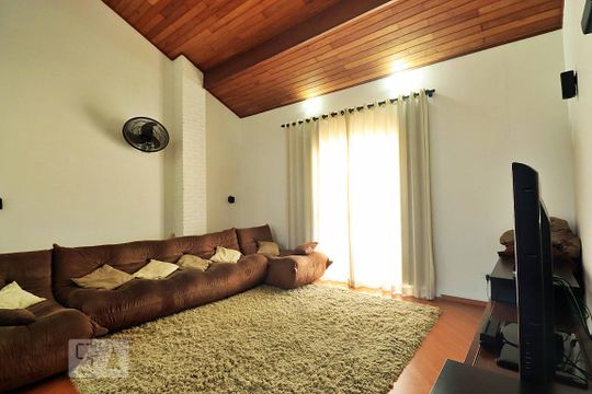 Sala 2 de casa para alugar com 5 quartos, 296m² em Jardim, Santo André