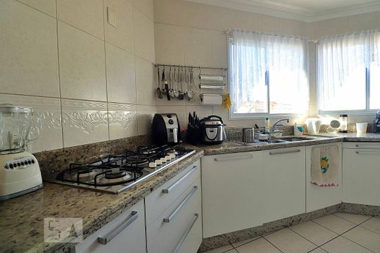 Cozinha de casa para alugar com 5 quartos, 296m² em Jardim, Santo André