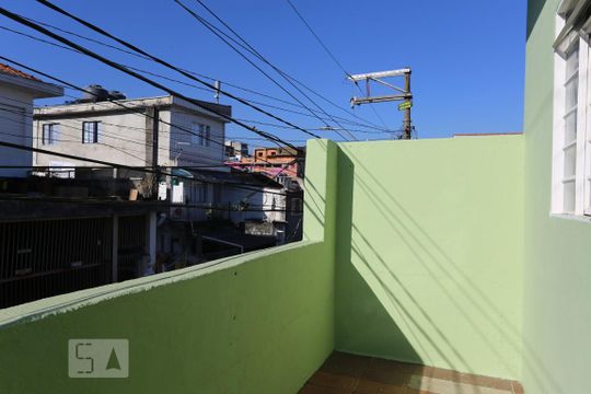 Quintal de casa para alugar com 1 quarto, 20m² em Mutinga, Osasco