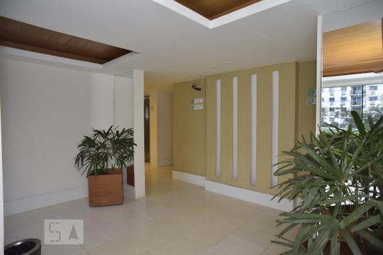 Hall de Entrada de apartamento à venda com 4 quartos, 88m² em Jacarepaguá, Rio de Janeiro
