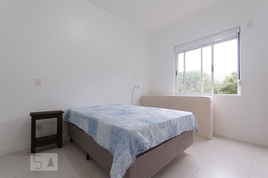 Quarto de apartamento para alugar com 2 quartos, 105m² em Santinho, Florianópolis