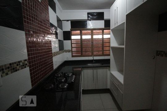 Cozinha de casa para alugar com 2 quartos, 150m² em Jardim Novo Mundo, Várzea Paulista