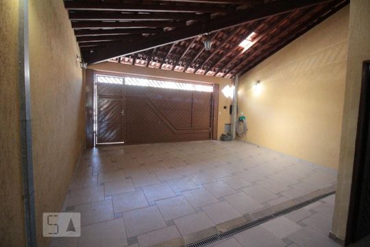 Garagem de casa para alugar com 2 quartos, 150m² em Jardim Novo Mundo, Várzea Paulista