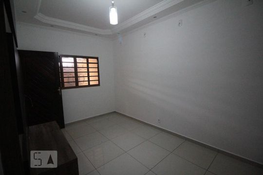 Sala de casa para alugar com 2 quartos, 150m² em Jardim Novo Mundo, Várzea Paulista