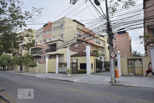 Fachada de apartamento à venda com 4 quartos, 160m² em Taquara, Rio de Janeiro