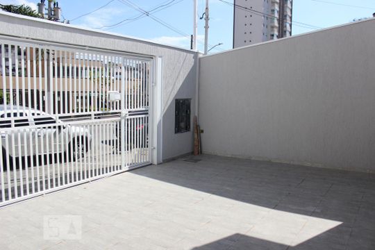 Garagem de casa à venda com 4 quartos, 120m² em Vila da Saúde, São Paulo