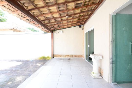Área comum de apartamento para alugar com 1 quarto, 115m² em Marechal Hermes, Rio de Janeiro