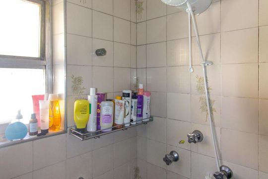 Banheiro Social de casa à venda com 2 quartos, 143m² em Vila Regente Feijó, São Paulo