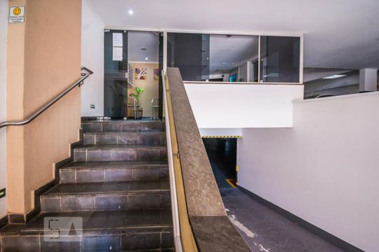 Hall de Entrada de apartamento à venda com 2 quartos, 85m² em Centro, Campinas