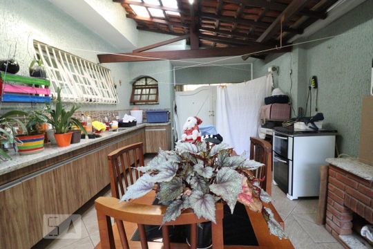 Área Externa de casa à venda com 3 quartos, 250m² em Vila Deodoro, São Paulo