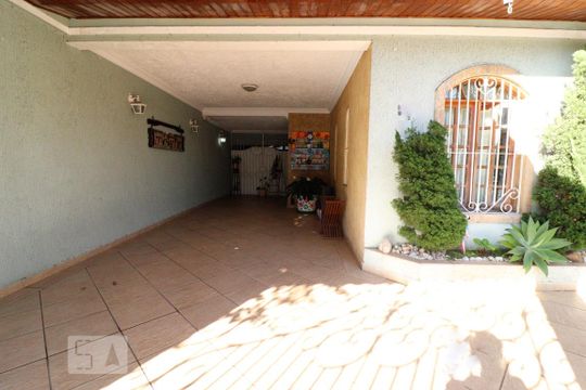 Área Externa de casa à venda com 3 quartos, 250m² em Vila Deodoro, São Paulo