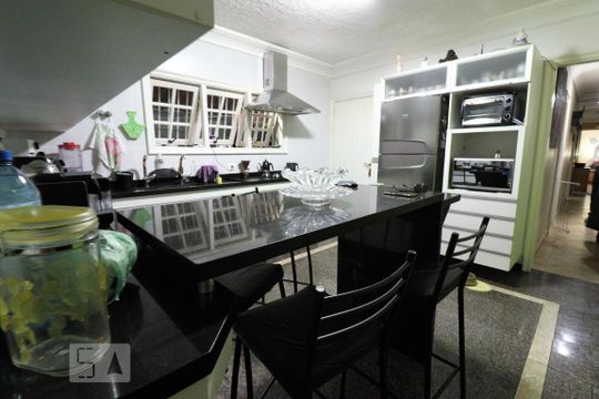Cozinha de casa à venda com 3 quartos, 250m² em Vila Deodoro, São Paulo