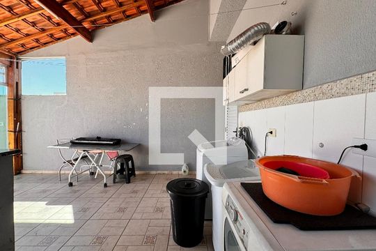 Lavanderia de apartamento à venda com 3 quartos, 140m² em Jardim das Maravilhas, Santo André