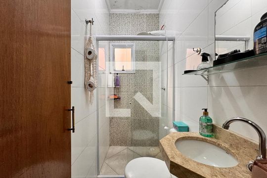 Banheiro Social  de apartamento à venda com 3 quartos, 140m² em Jardim das Maravilhas, Santo André