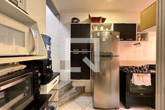 Cozinha de apartamento à venda com 3 quartos, 140m² em Jardim das Maravilhas, Santo André