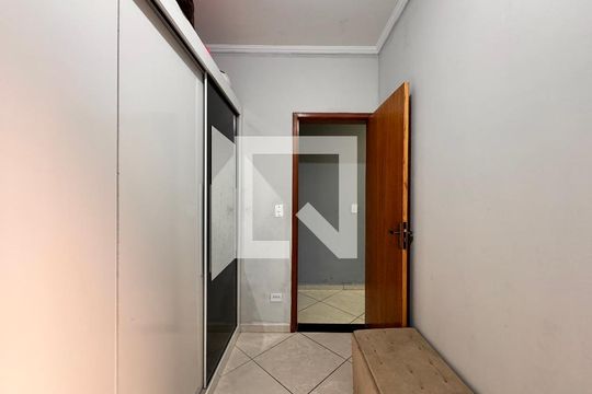Quarto 1 de apartamento à venda com 3 quartos, 140m² em Jardim das Maravilhas, Santo André