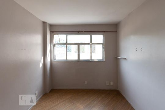 Quarto de apartamento à venda com 1 quarto, 53m² em Maracanã, Rio de Janeiro