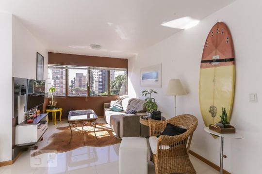 Sala de apartamento à venda com 2 quartos, 138m² em Rio Branco, Porto Alegre