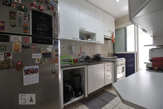 Cozinha de apartamento à venda com 2 quartos, 120m² em Jardim Colombo, São Paulo