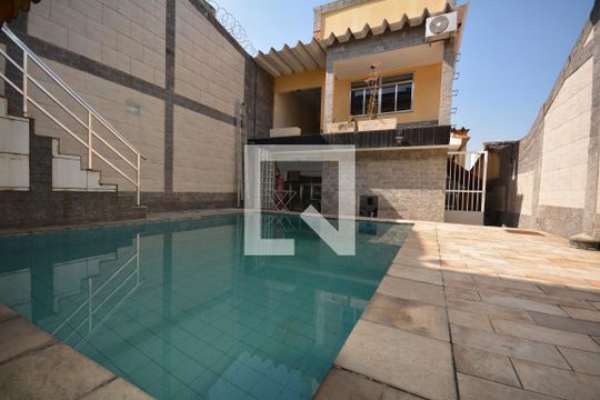 Área comum - Piscina de casa à venda com 4 quartos, 300m² em Irajá, Rio de Janeiro