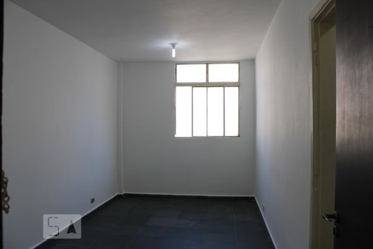 Kitnet/Studio para alugar com 1 quarto, 28m² em Água Branca, São Paulo