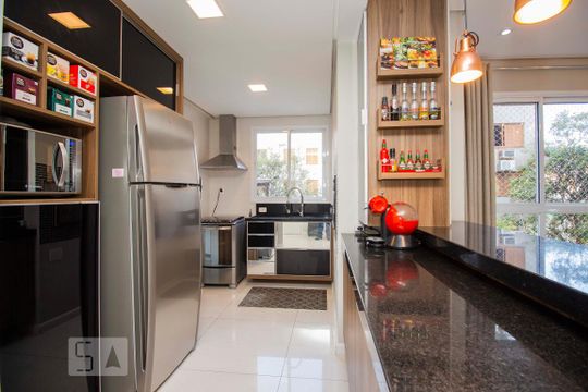 Cozinha de apartamento à venda com 2 quartos, 148m² em Petrópolis, Porto Alegre