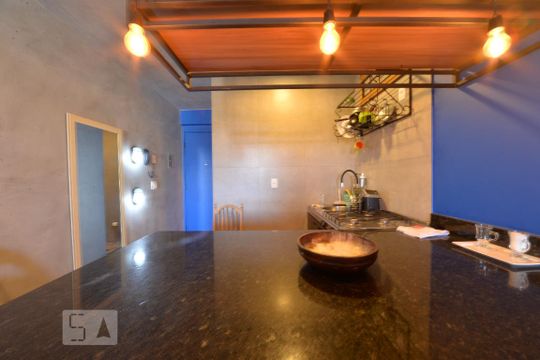 Cozinha de apartamento para alugar com 1 quarto, 30m² em Setor Sudoeste, Brasília