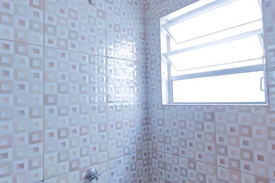 Banheiro Suíte de casa para alugar com 1 quarto, 28m² em Parque Cisper, São Paulo