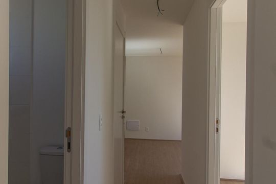 Hall dormitorios de apartamento para alugar com 2 quartos, 45m² em Brás, São Paulo