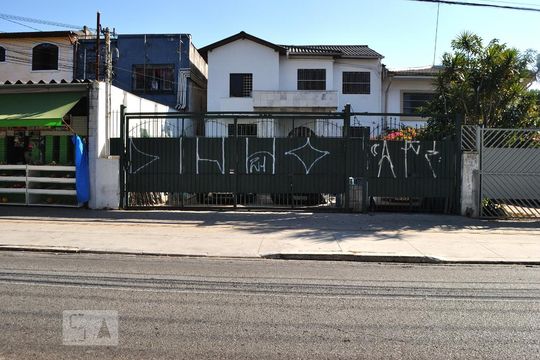 Entrada de casa à venda com 7 quartos, 306m² em Vila Monumento, São Paulo