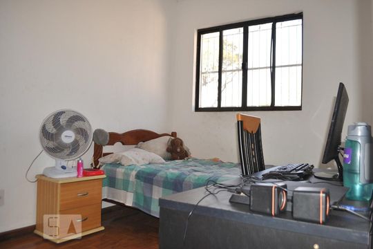 Banheiro do Quarto 1 de casa à venda com 7 quartos, 306m² em Vila Monumento, São Paulo