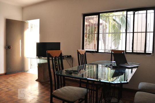 Sala de casa à venda com 7 quartos, 306m² em Vila Monumento, São Paulo