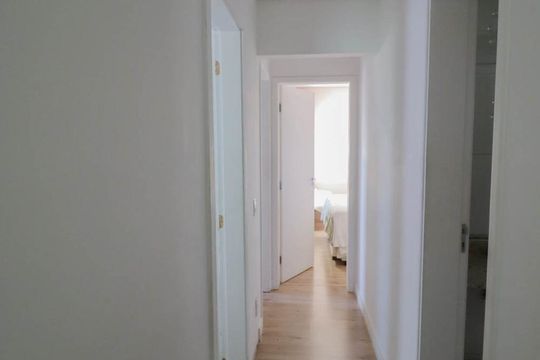 Corredor de apartamento à venda com 3 quartos, 81m² em Jardim Gracinda, Guarulhos