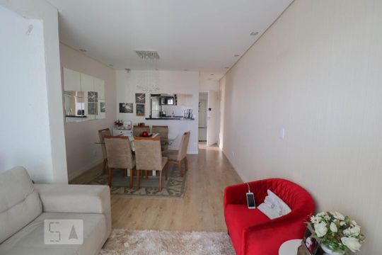 Sala de apartamento à venda com 3 quartos, 81m² em Jardim Gracinda, Guarulhos
