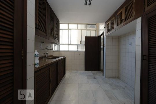 Cozinha de apartamento à venda com 3 quartos, 103m² em Rio Comprido, Rio de Janeiro
