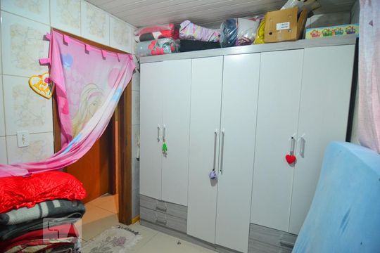 Quarto 1 de casa à venda com 3 quartos, 80m² em Harmonia, Canoas