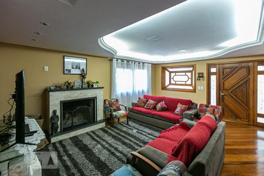 Casa à venda com 5 quartos, 320m² em Vila Nova, Porto Alegre