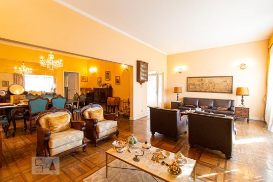 Sala de casa à venda com 4 quartos, 385m² em Pacaembu, São Paulo