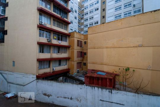 Vista de apartamento à venda com 2 quartos, 60m² em Farroupilha, Porto Alegre