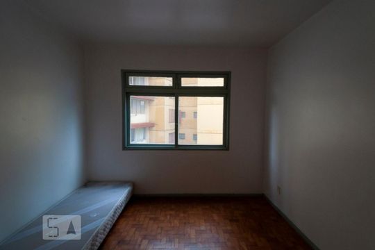 Quarto de apartamento à venda com 2 quartos, 60m² em Farroupilha, Porto Alegre