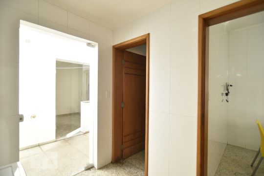Área de serviço de casa para alugar com 3 quartos, 240m² em Tatuapé, São Paulo