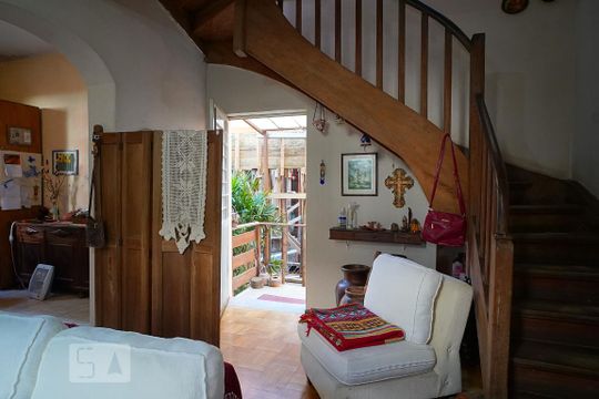 Sala 2 de casa à venda com 3 quartos, 181m² em Rio Branco, Porto Alegre