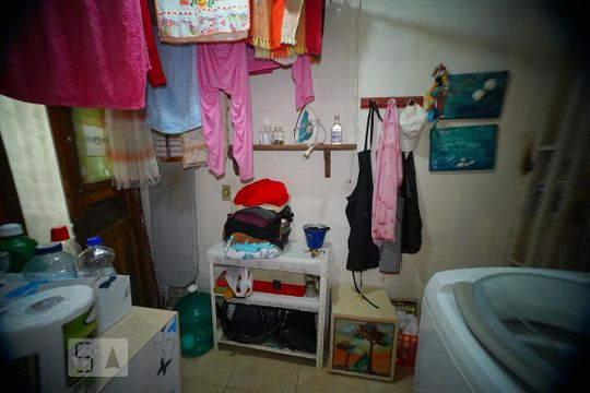 Area de serviço de casa à venda com 3 quartos, 181m² em Rio Branco, Porto Alegre