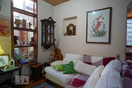 Sala 2 de casa à venda com 3 quartos, 181m² em Rio Branco, Porto Alegre