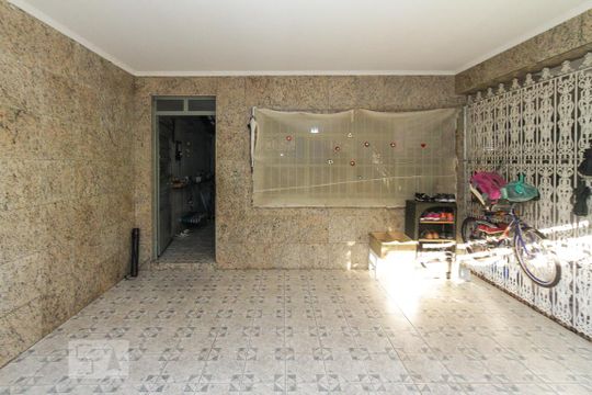 Garagem de casa para alugar com 5 quartos, 690m² em Vila Paulo Silas, São Paulo