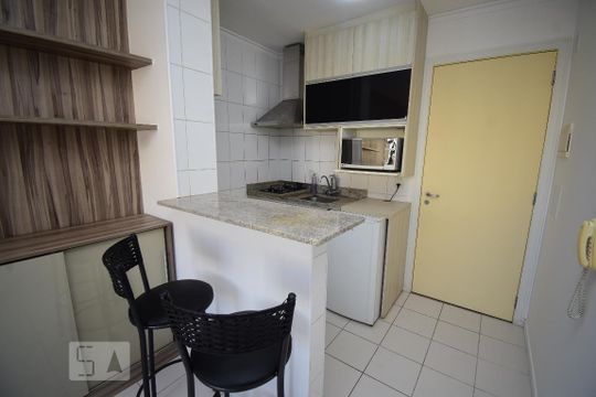Cozinha de apartamento para alugar com 1 quarto, 30m² em Norte (águas Claras), Brasília