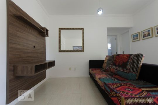 Sala de apartamento para alugar com 2 quartos, 68m² em Ingleses do Rio Vermelho, Florianópolis