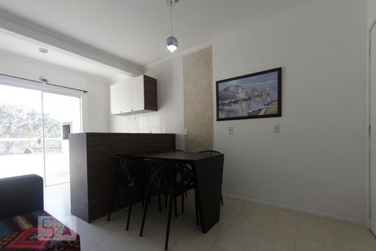 Sala de apartamento para alugar com 2 quartos, 68m² em Ingleses do Rio Vermelho, Florianópolis