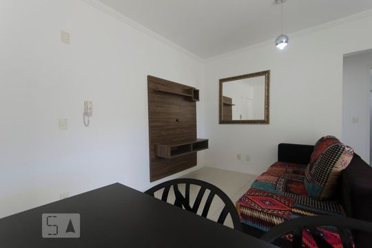 Sala de apartamento para alugar com 2 quartos, 68m² em Ingleses do Rio Vermelho, Florianópolis